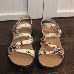Revere sandals